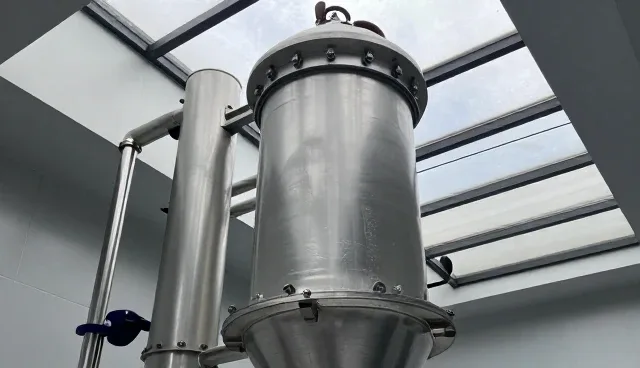 水泥厂选型关注点有哪些？如何选择高效布袋除尘器？